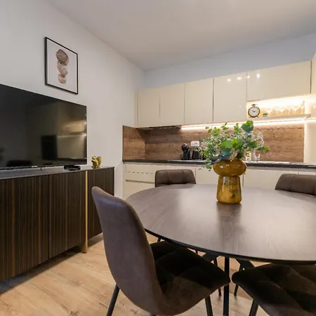 Sunny Bulevard * 扎达尔